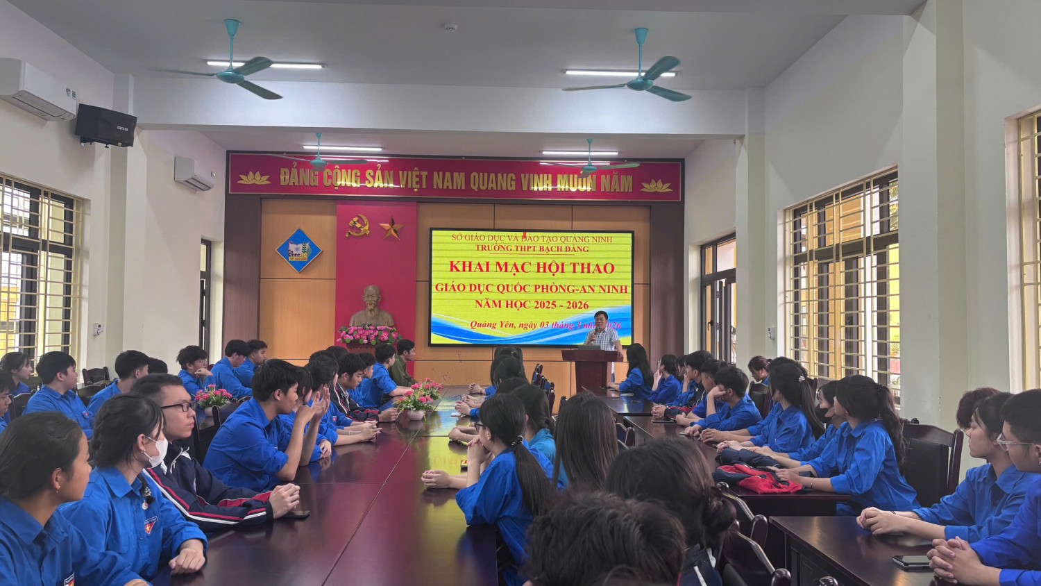 HỘI THAO QUỐC PHÒNG – AN NINH NĂM HỌC 2025 – 2026 TRƯỜNG THPT BẠCH ĐẰNG DIỄN RA THÀNH CÔNG TỐT ĐẸP