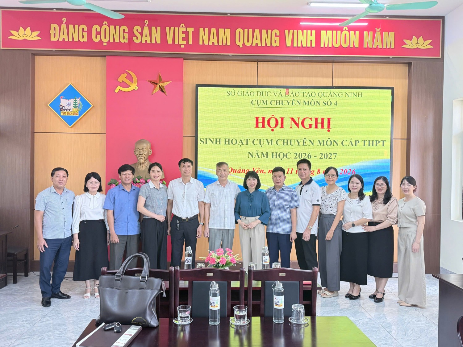 TRƯỜNG THPT BẠCH ĐẰNG TỔ CHỨC HỘI NGHỊ SINH HOẠT CỤM CHUYÊN MÔN SỐ 4 CẤP THPT NĂM HỌC 2026–2027